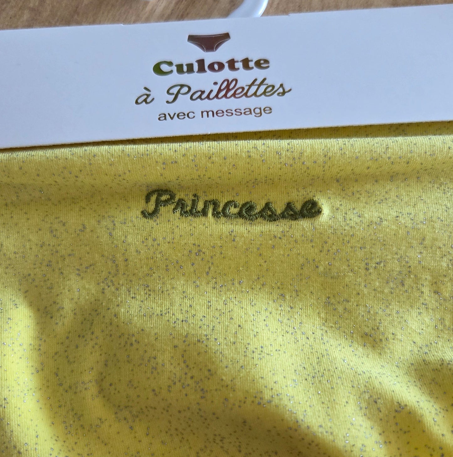 Culotte à paillettes
