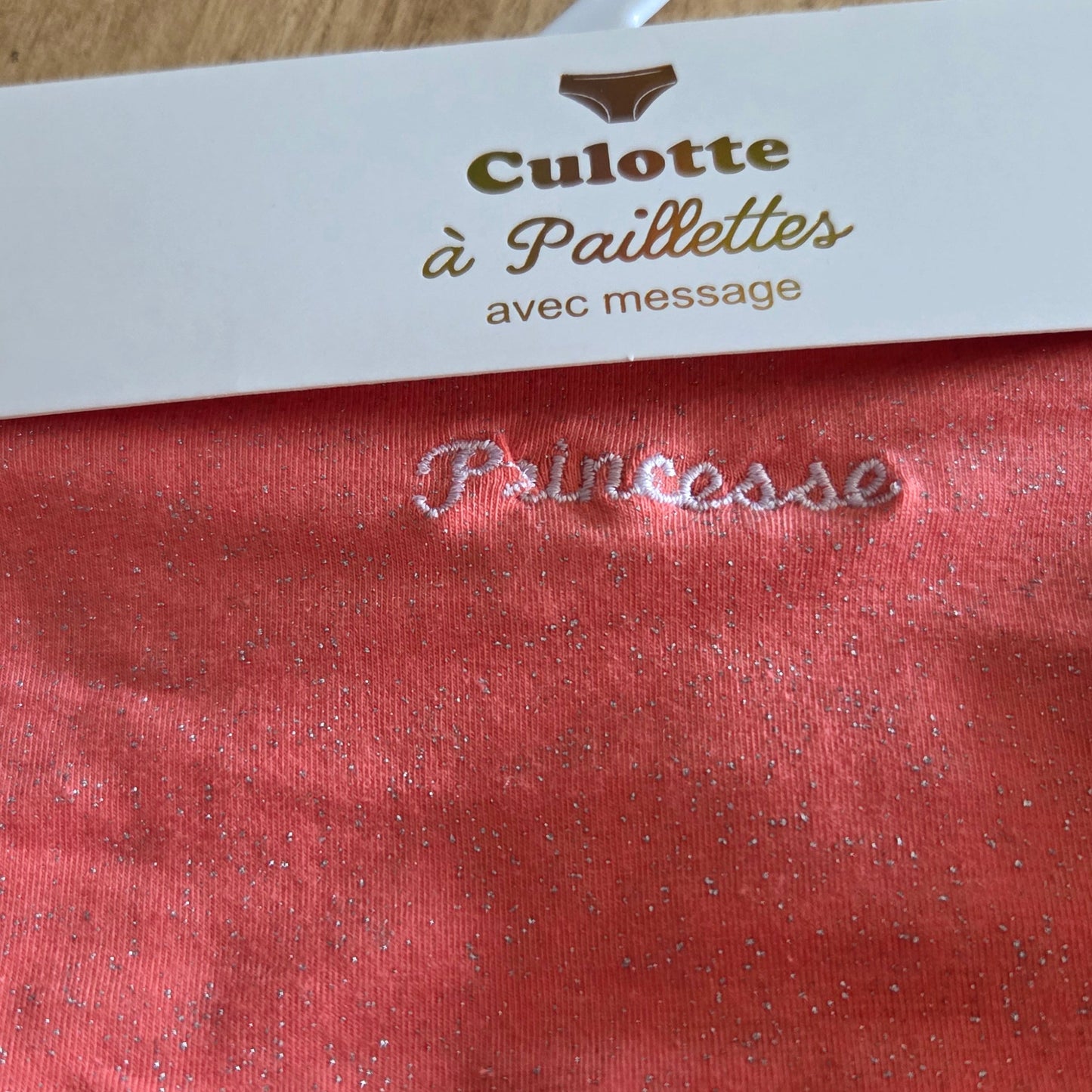 Culotte à paillettes