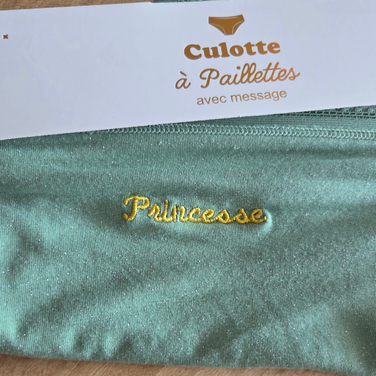 Culotte à paillettes